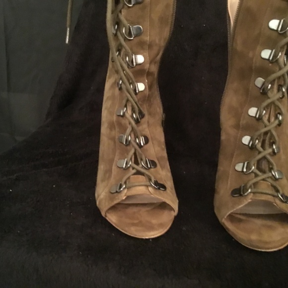 Steve Madden suede Peep toe olive green bootie 8.5 - Picture 9 of 13